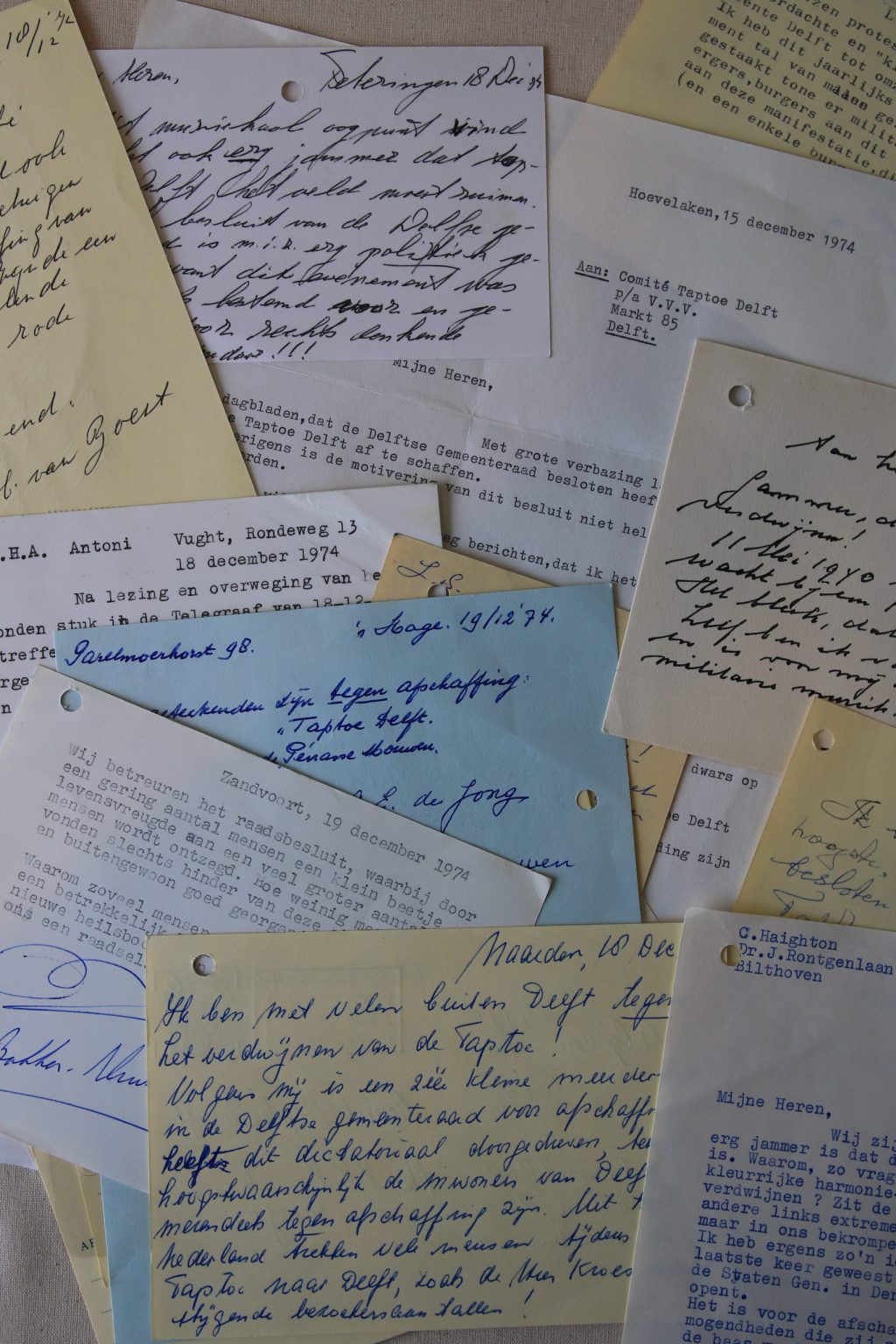 Adhesiebetuigingen aan Stichting Delfesta dat de Taptoe moet blijven (Archief 130, inv.nr 137)