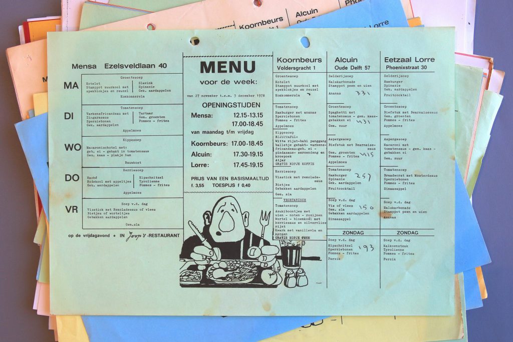 Menu’s van de eettafel van Sociëteit Alcuin, 1976-2003 (Archief 353, inv.nr 142)