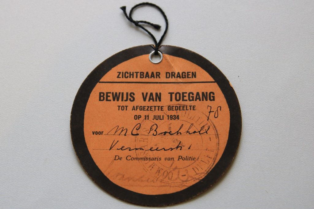Bewijs van toegang koninklijk uitvaart prins Hendrik. (Archief 598, inv.nr 1393)